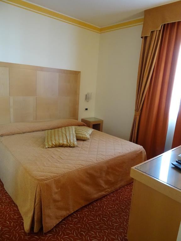 Hotel Roma Cividale del Friuli Rom bilde